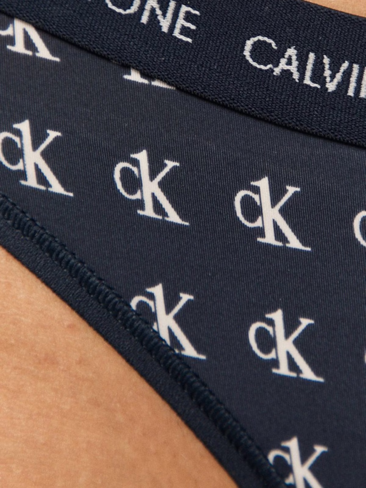 Calvin Klein Прашка CK One Thong - QD3790E-MDJ - Image 5